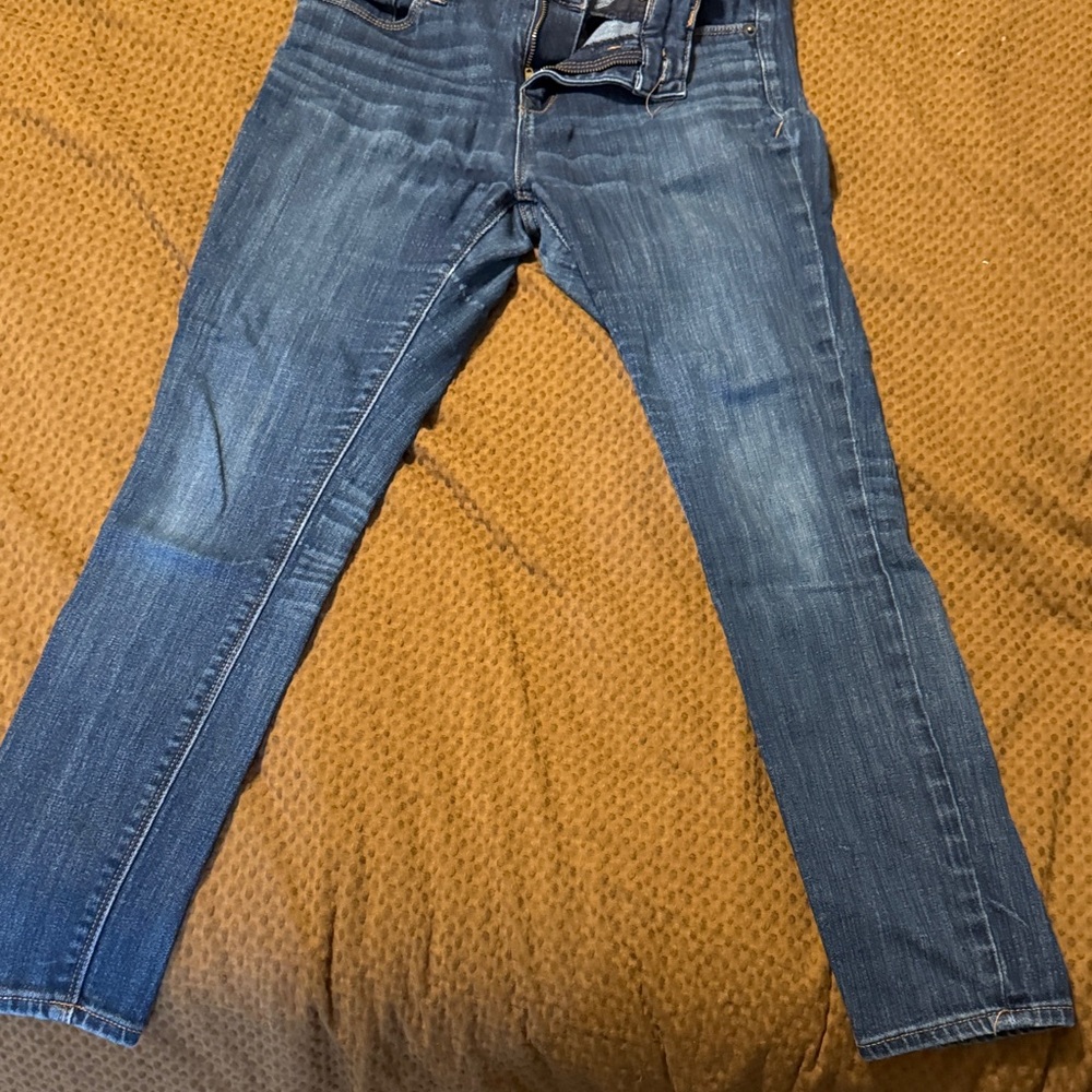 Express Slim Jeans in Medium Blue Wash